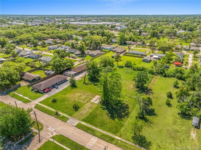 415 W School Street, Lake Charles, LA 70605