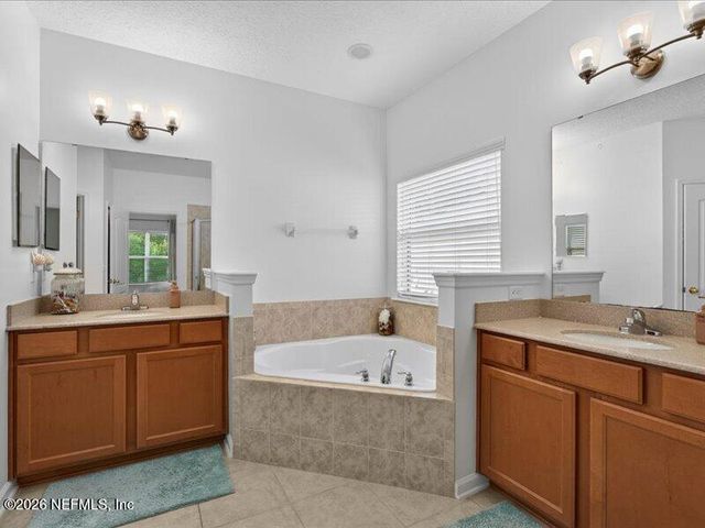 246 WILLOW WINDS Parkway, St. Johns, FL 32259