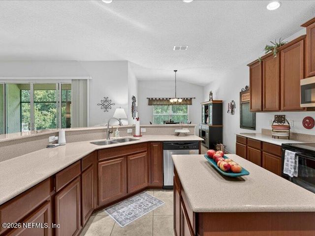 246 WILLOW WINDS Parkway, St. Johns, FL 32259
