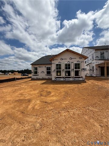 10290 Szalay Ln, Ashland, VA 23005