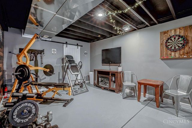 408 Sudbury Drive, Trenton, OH 45067