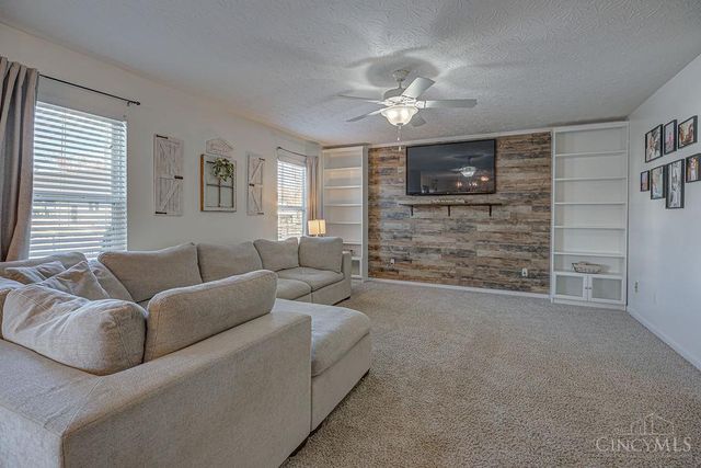 408 Sudbury Drive, Trenton, OH 45067