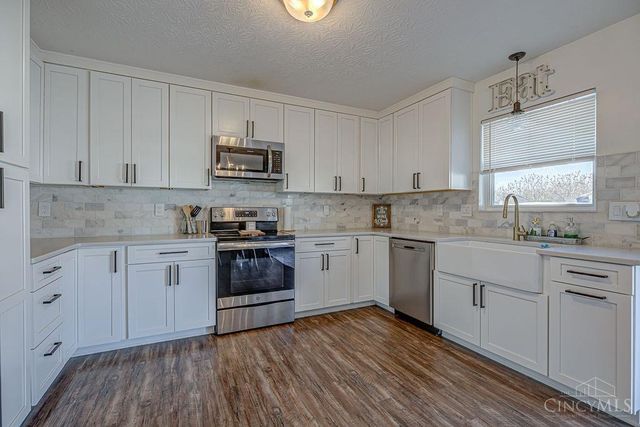 408 Sudbury Drive, Trenton, OH 45067