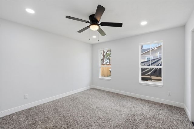 211 MOSS Avenue, Hearne, TX 77859