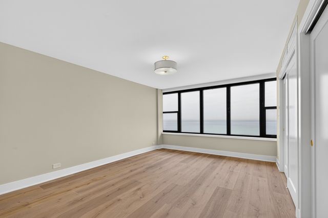 5801 N SHERIDAN Road 20D, Chicago, IL 60660