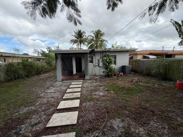 405 NW 18th Avenue, Fort Lauderdale, FL 33311