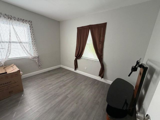 405 NW 18th Avenue, Fort Lauderdale, FL 33311