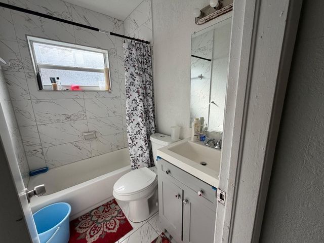 405 NW 18th Avenue, Fort Lauderdale, FL 33311