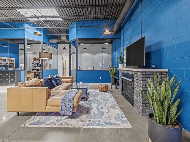 2406 Colley AVE, Norfolk, VA 23517