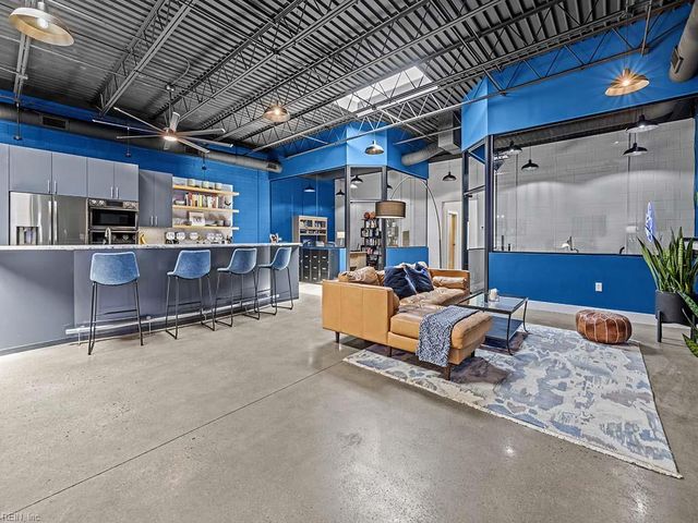 2406 Colley AVE, Norfolk, VA 23517