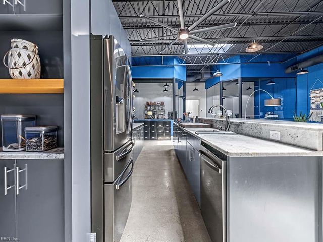 2406 Colley AVE, Norfolk, VA 23517