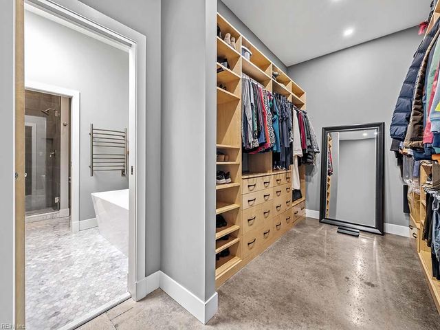 2406 Colley AVE, Norfolk, VA 23517