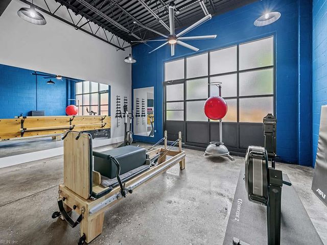 2406 Colley AVE, Norfolk, VA 23517