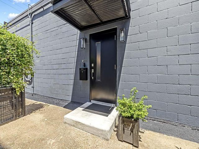 2406 Colley AVE, Norfolk, VA 23517