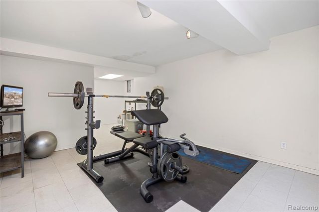 6610 Fieldstone Court, West Bloomfield, MI 48322