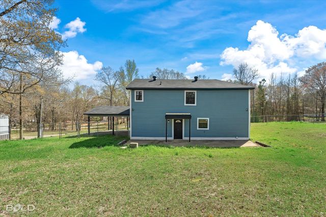 227 White Road, Frierson, LA 71027