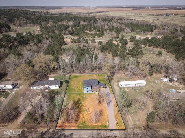 227 White Road, Frierson, LA 71027