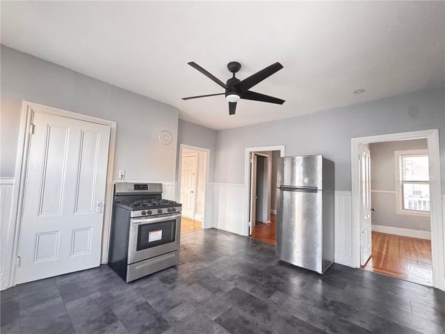 72 Courtland Street 2, Providence, RI 02909