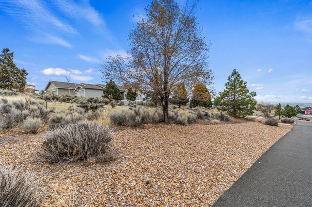 SE Daisy Court Lot 10, Madras, OR 97741