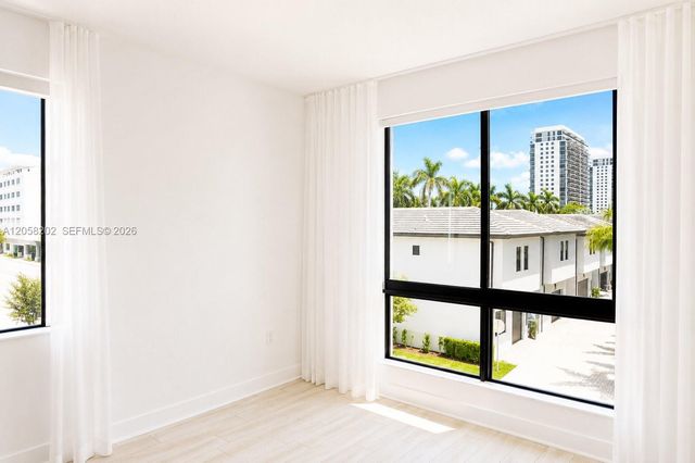4740 NW 84th Court 38, Doral, FL 33166