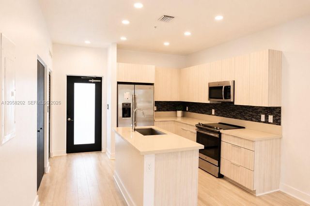 4740 NW 84th Court 38, Doral, FL 33166