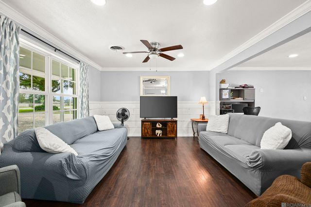 17805 Greenwell Springs Rd, Greenwell Springs, LA 70739