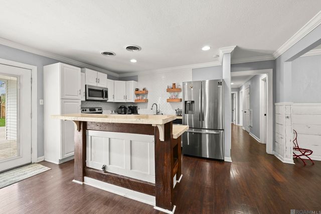 17805 Greenwell Springs Rd, Greenwell Springs, LA 70739