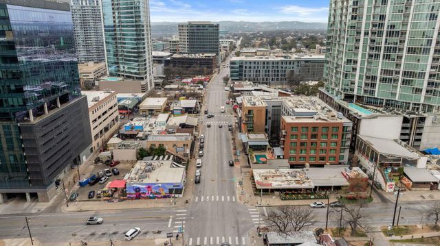 505 W 7th ST 114, Austin, TX 78701