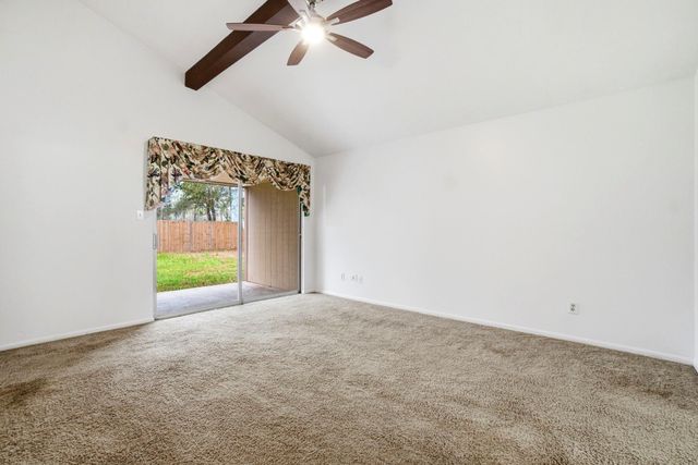 74 Oak Grove Lane, Conroe, TX 77304