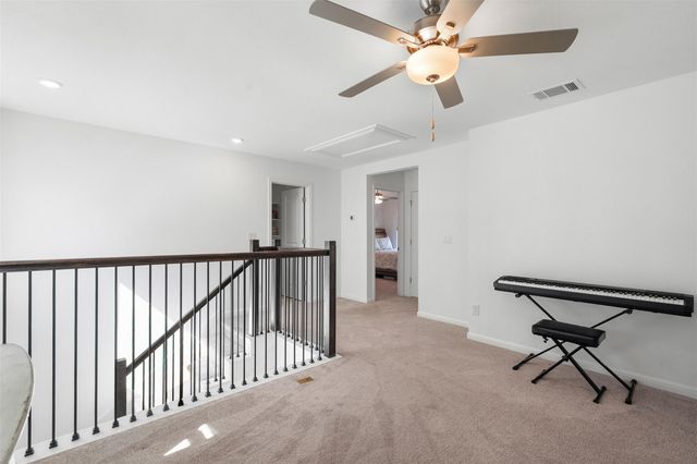 859 Long Run, Liberty Hill, TX 78642