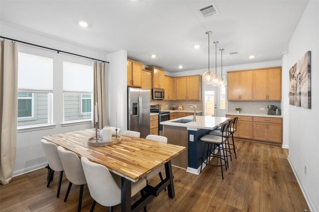 859 Long Run, Liberty Hill, TX 78642