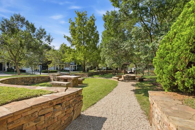 1560 Hampshire Pl, Thompsons Station, TN 37179