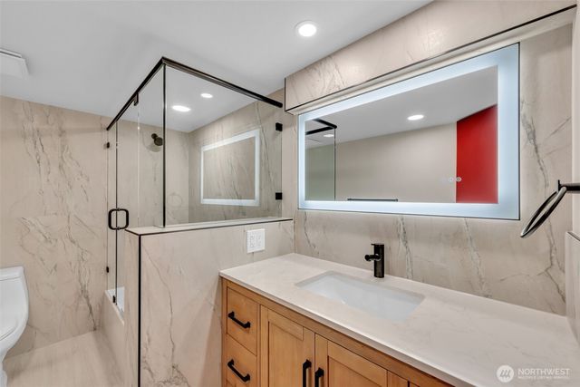 6671 E Mercer Way, Mercer Island, WA 98040