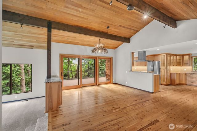 6671 E Mercer Way, Mercer Island, WA 98040