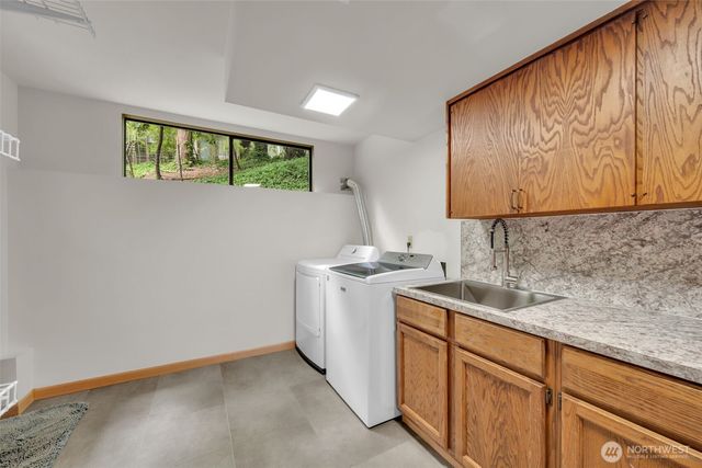 6671 E Mercer Way, Mercer Island, WA 98040