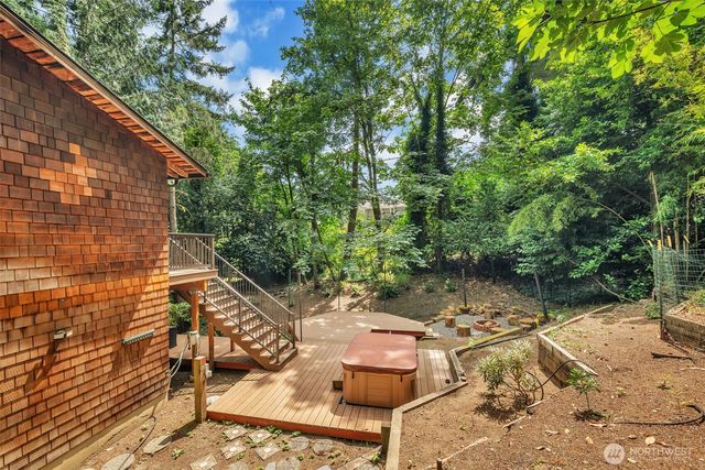 6671 E Mercer Way, Mercer Island, WA 98040