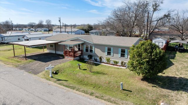 900 Flamingo Road, Granbury, TX 76049