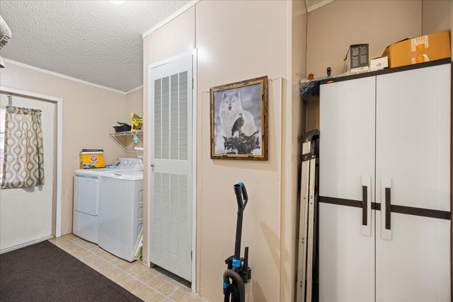 900 Flamingo Road, Granbury, TX 76049