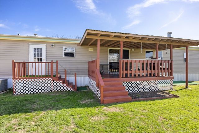 900 Flamingo Road, Granbury, TX 76049