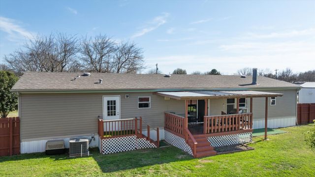 900 Flamingo Road, Granbury, TX 76049