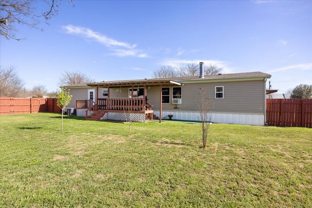 900 Flamingo Road, Granbury, TX 76049