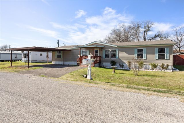 900 Flamingo Road, Granbury, TX 76049