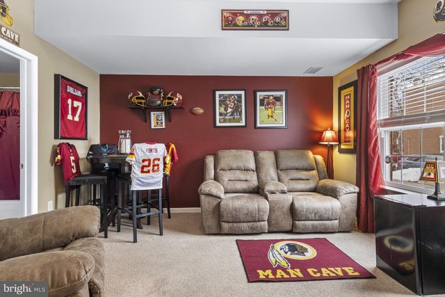 303 W 9TH ST, Historic New Castle, DE 19720