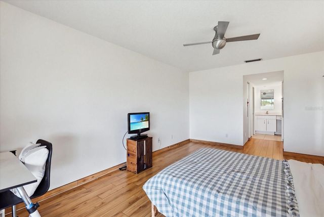 1082 BIRD BAY WAY 304, Venice, FL 34285