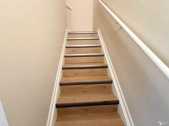 26757 Kirkway Circle, Woodhaven, MI 48183