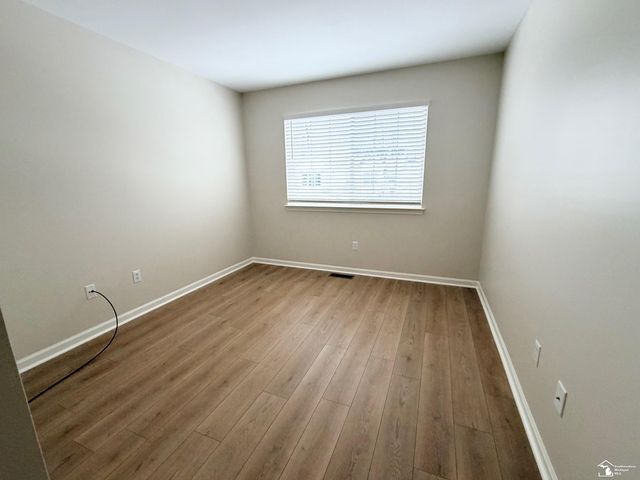 26757 Kirkway Circle, Woodhaven, MI 48183