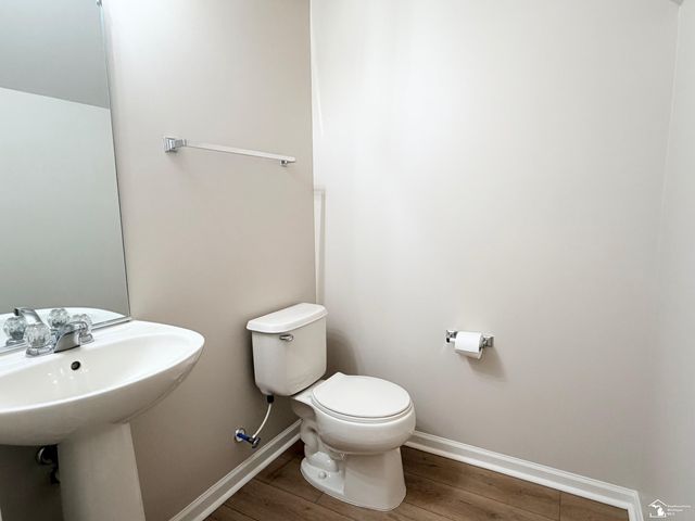 26757 Kirkway Circle, Woodhaven, MI 48183