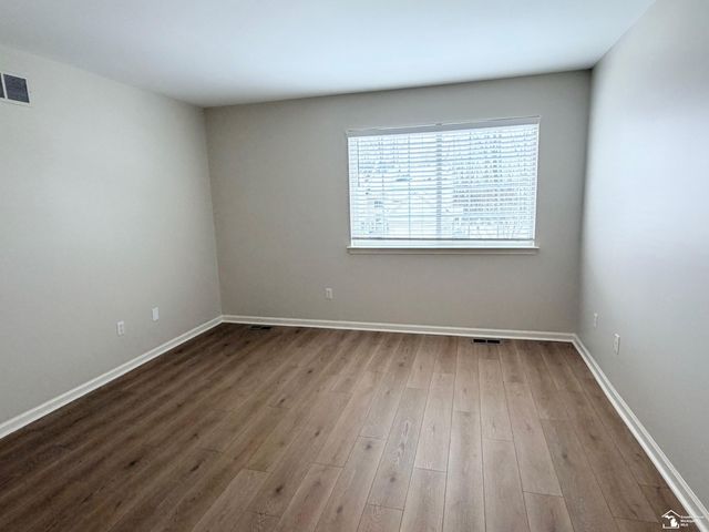 26757 Kirkway Circle, Woodhaven, MI 48183