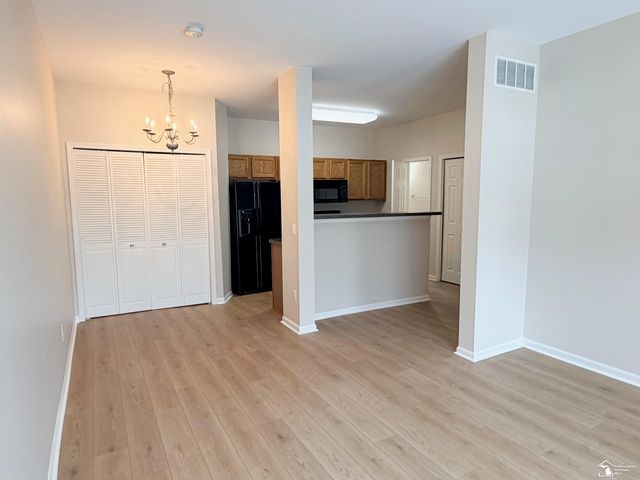 26757 Kirkway Circle, Woodhaven, MI 48183