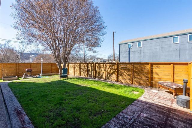 400 W 35th ST 210, Austin, TX 78705